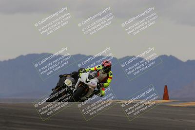 media/Jan-15-2023-SoCal Trackdays (Sun) [[c1237a034a]]/Turn 9 (2pm)/